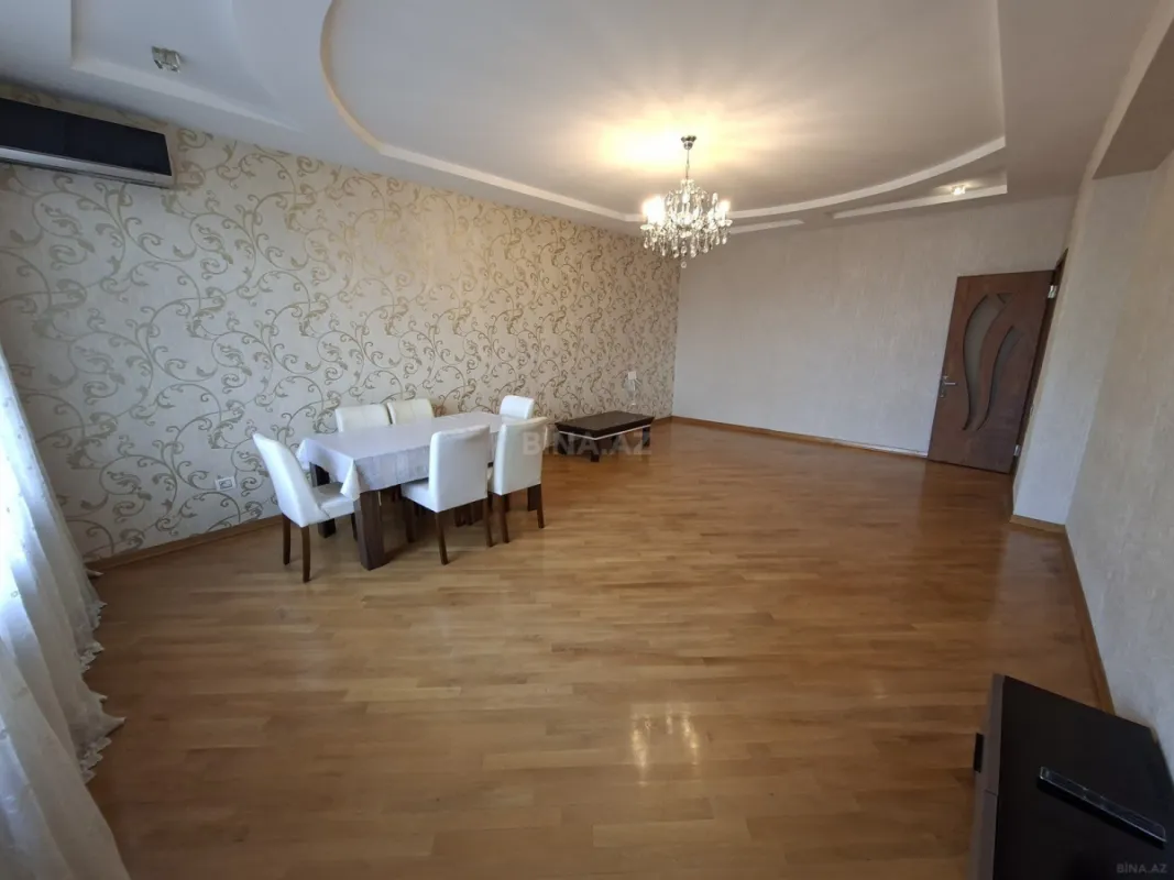 Kirayə verilir 3 otaqlı mənzil 140 m²