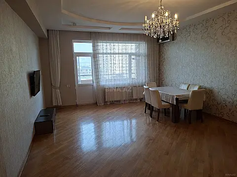 Kirayə verilir 3 otaqlı mənzil 140 m²