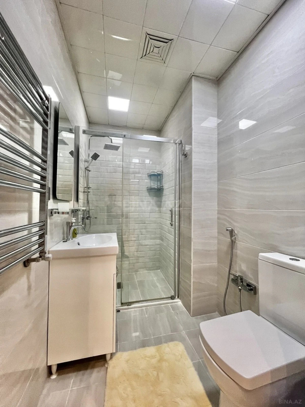 Satılır 2 otaqlı mənzil 58 m²