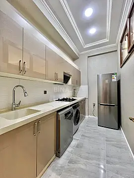 Satılır 2 otaqlı mənzil 58 m²