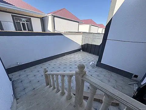 Satılır 2 otaqlı həyət evi 60 m²