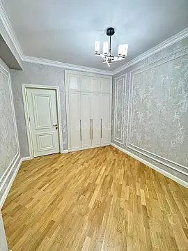 Satılır 2 otaqlı mənzil 80 m²