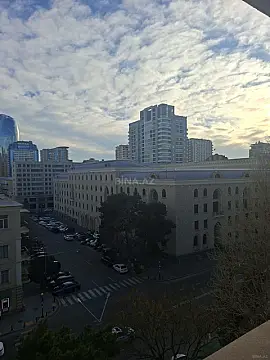 Satılır 3 otaqlı mənzil 80 m²