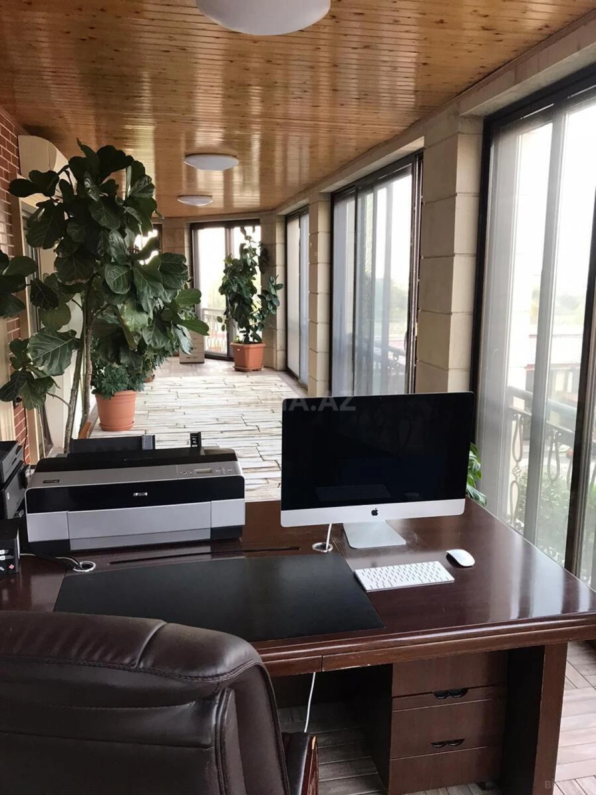 Satılır 5 otaqlı həyət evi 520 m²