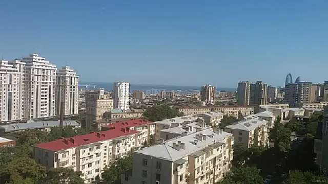 Satılır 3 otaqlı mənzil 147 m²