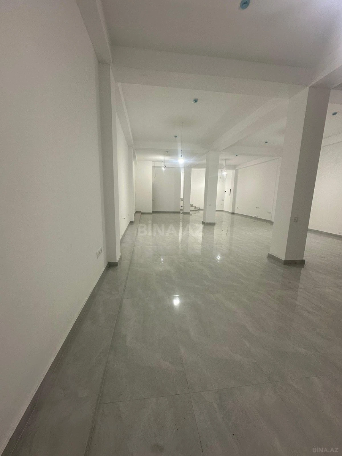 Kirayə verilir obyekt 295 m²