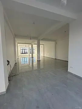 Kirayə verilir obyekt 295 m²