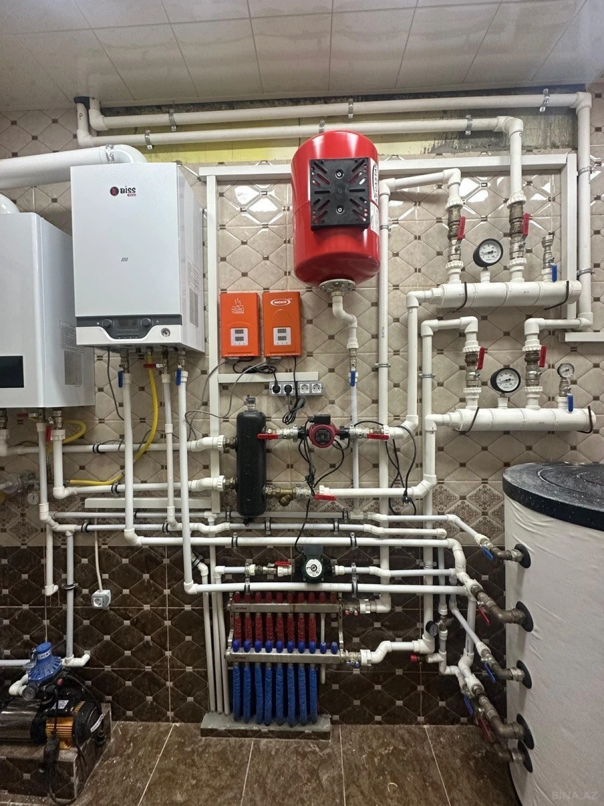 Kirayə verilir obyekt 295 m²