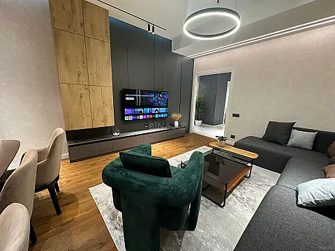Kirayə verilir 3 otaqlı mənzil 140 m²