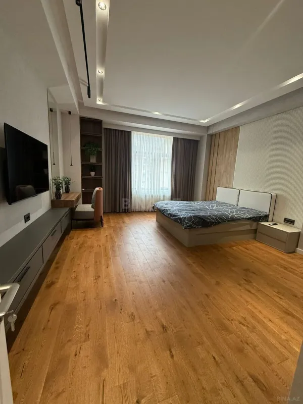 Kirayə verilir 3 otaqlı mənzil 140 m²
