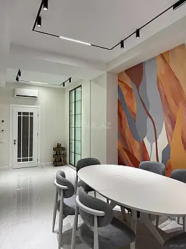 Kirayə verilir 4 otaqlı mənzil 250 m² — Bakı 4 otaq 250.00 m²
