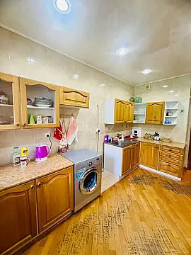 Satılır 2 otaqlı mənzil 75 m²