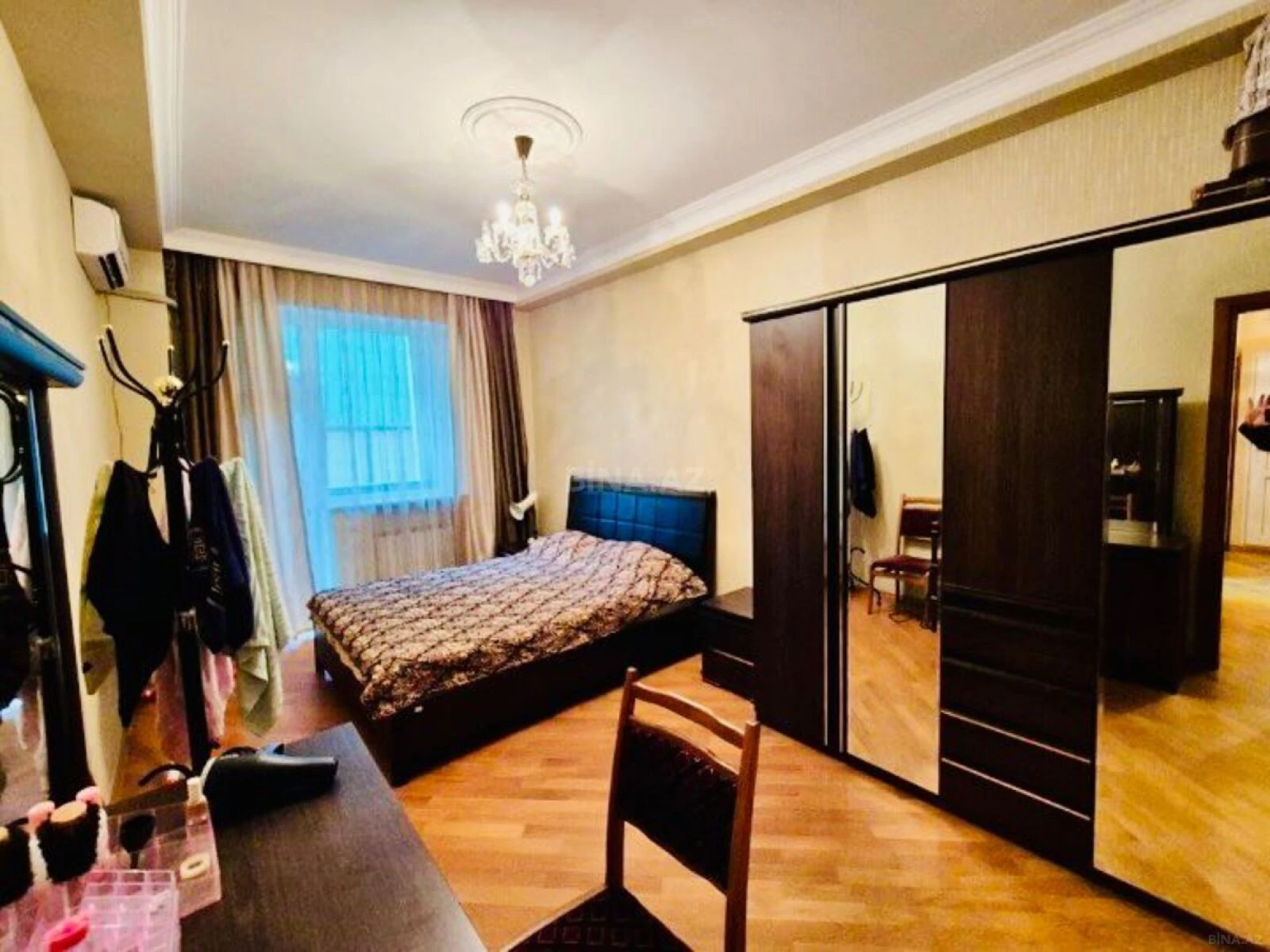 Satılır 2 otaqlı mənzil 75 m²
