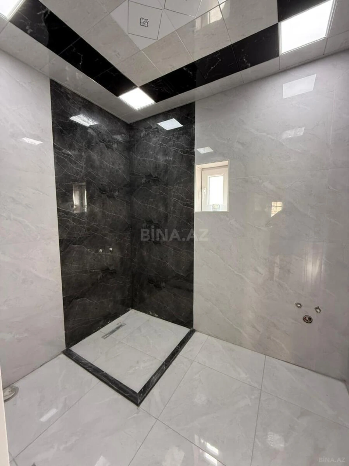 Satılır 4 otaqlı həyət evi 130 m²