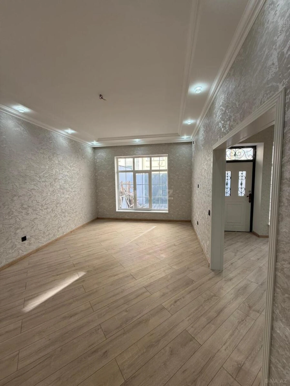 Satılır 4 otaqlı həyət evi 130 m²