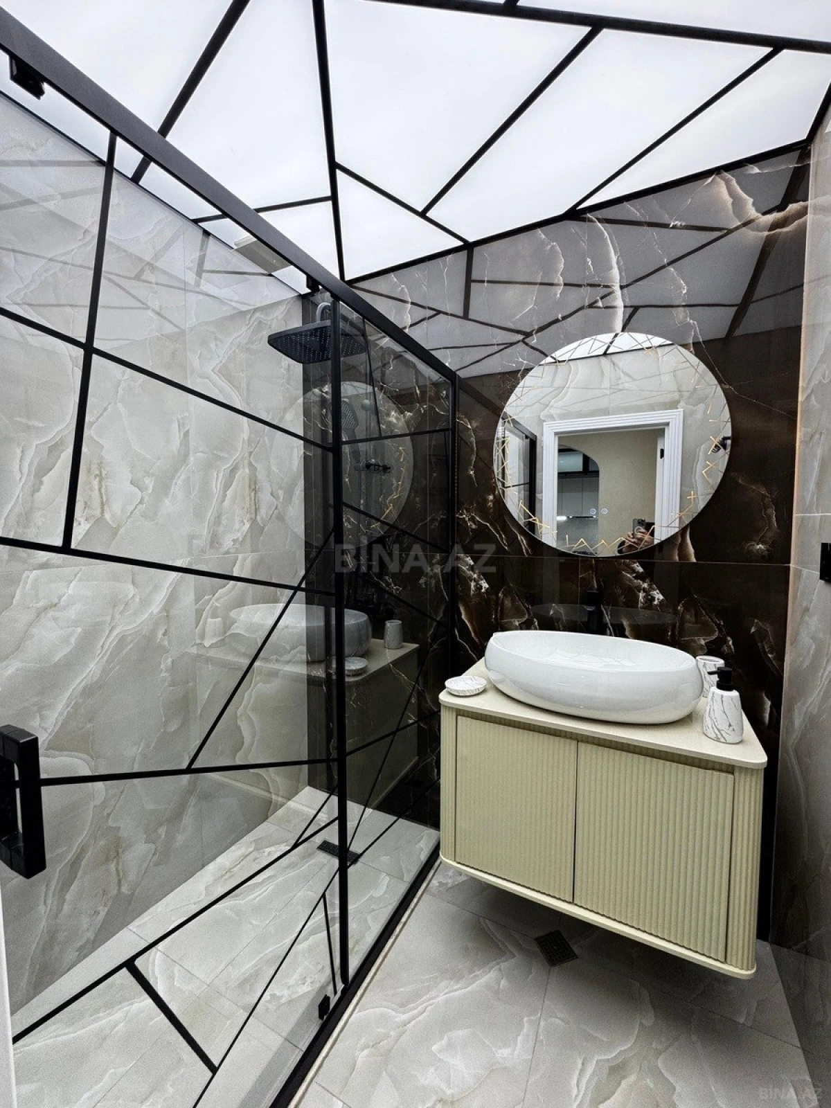 Satılır 2 otaqlı mənzil 70 m²