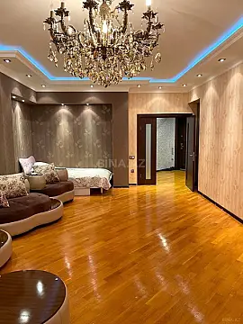 Satılır 3 otaqlı mənzil 160 m²