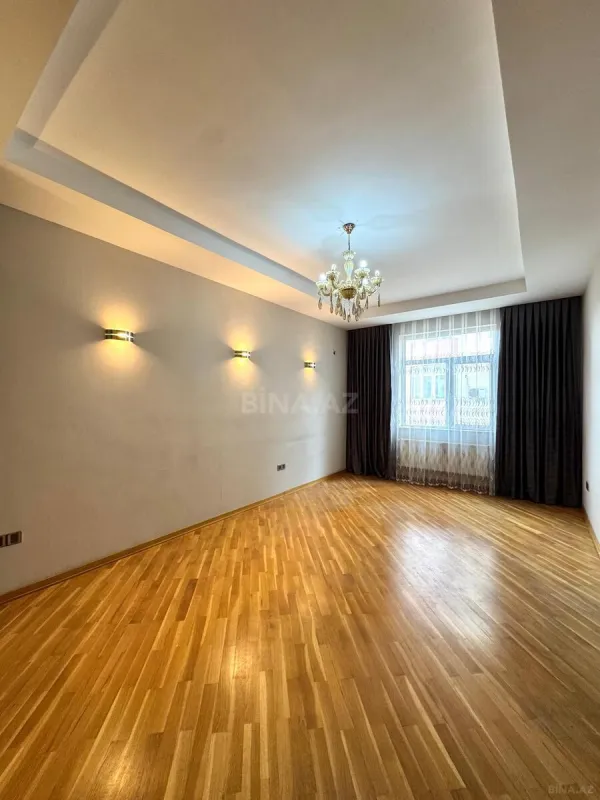 Satılır 3 otaqlı mənzil 103 m²