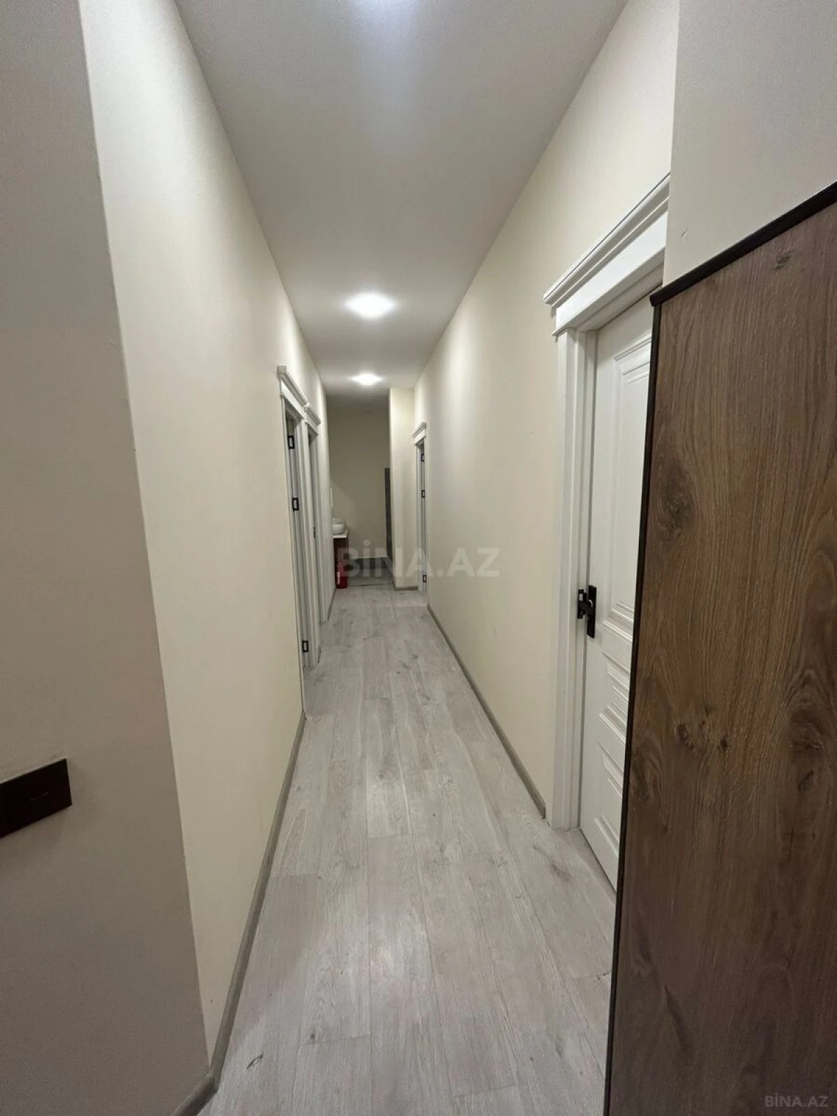 Kirayə verilir obyekt 330 m²