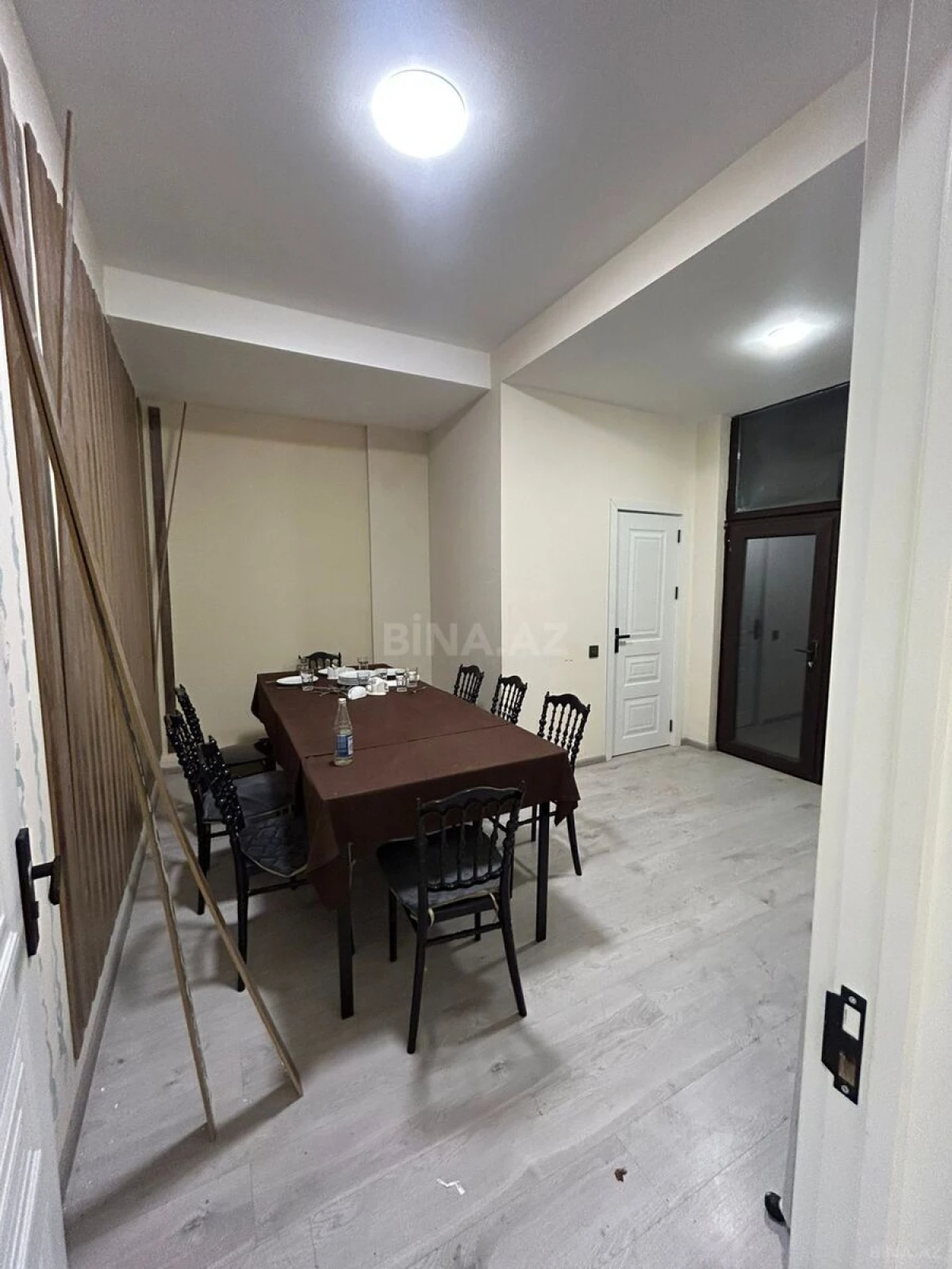 Kirayə verilir obyekt 330 m²