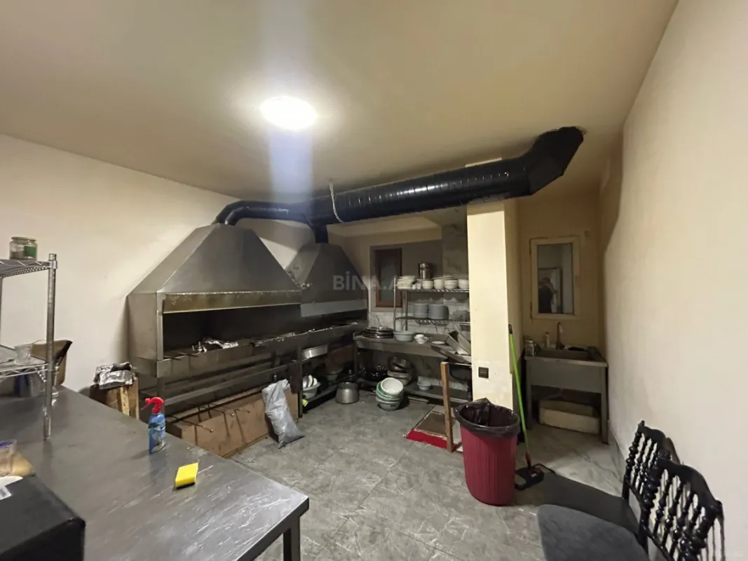 Kirayə verilir obyekt 330 m²