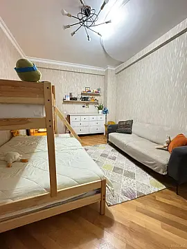 Satılır 3 otaqlı mənzil 140 m²