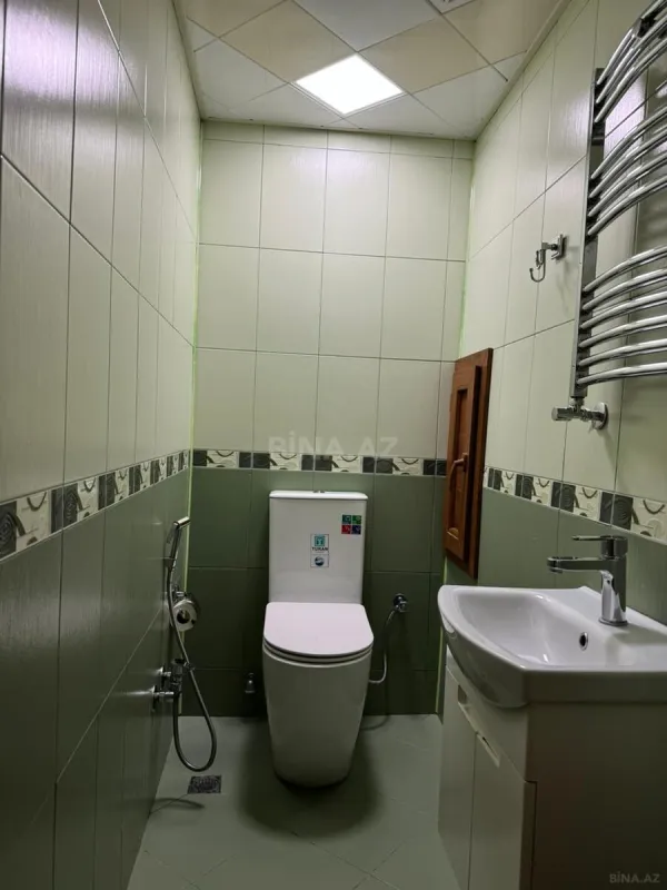 Satılır 3 otaqlı mənzil 140 m²
