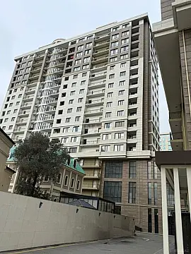 Satılır 3 otaqlı mənzil 114 m²