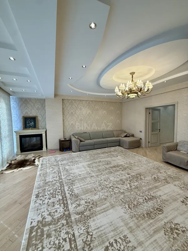 Satılır 3 otaqlı mənzil 167 m²