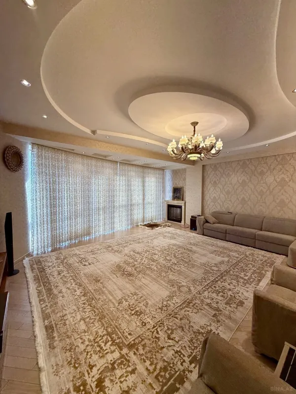 Satılır 3 otaqlı mənzil 167 m²