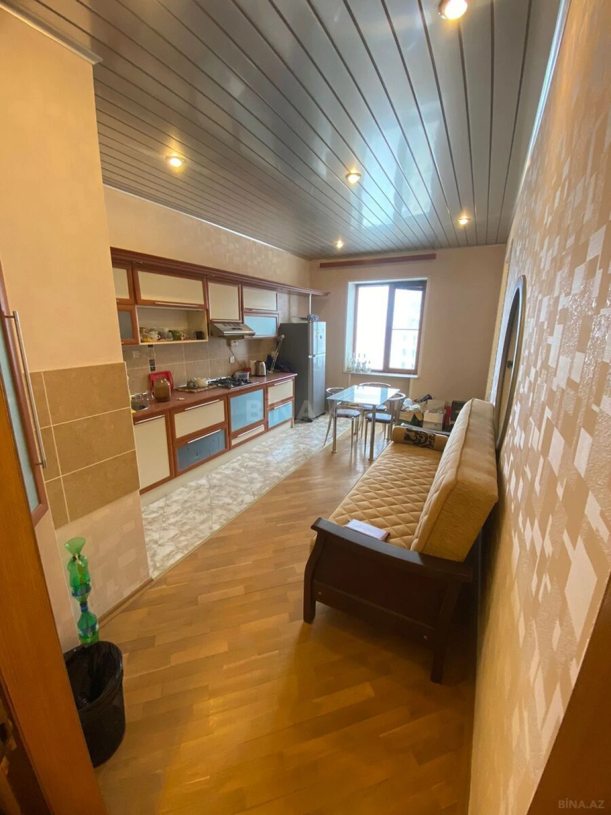 Kirayə verilir 4 otaqlı ofis 160 m²