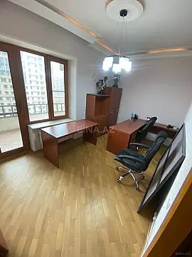 Kirayə verilir 4 otaqlı ofis 160 m² — Bakı, Nizami 4 otaq 160.00 m²