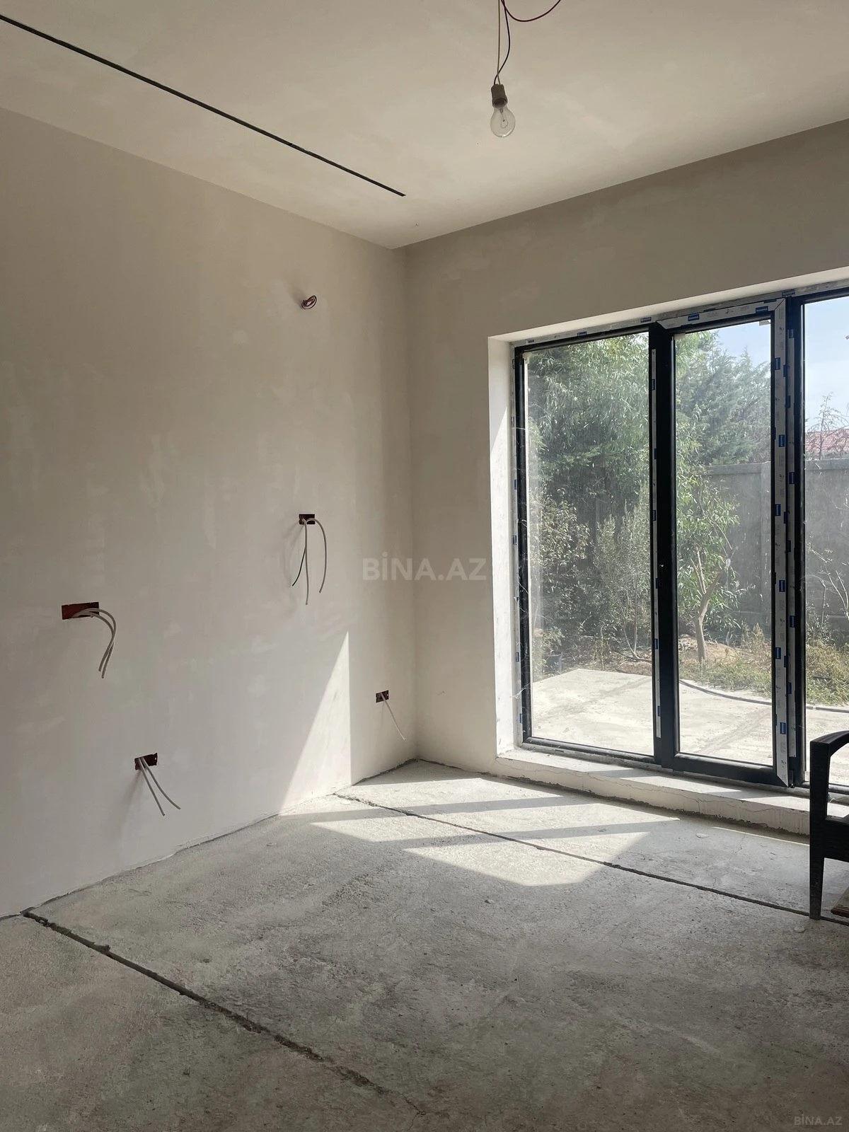 Satılır 5 otaqlı həyət evi 208 m²