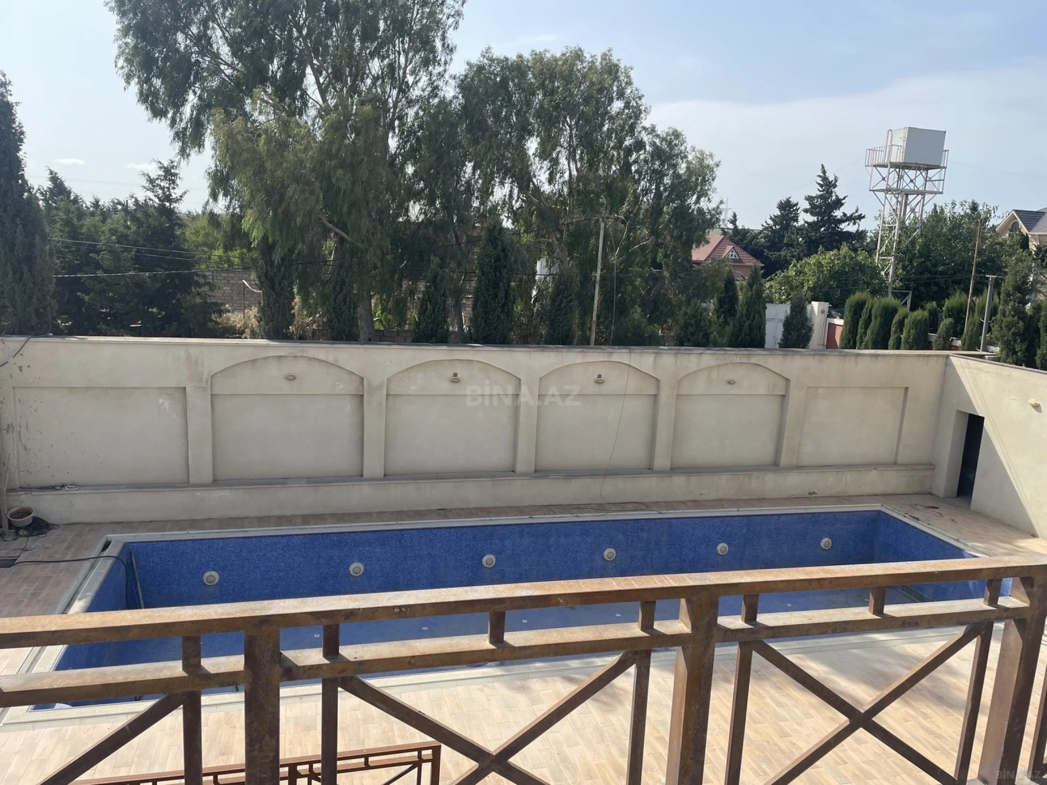 Satılır 5 otaqlı həyət evi 208 m²