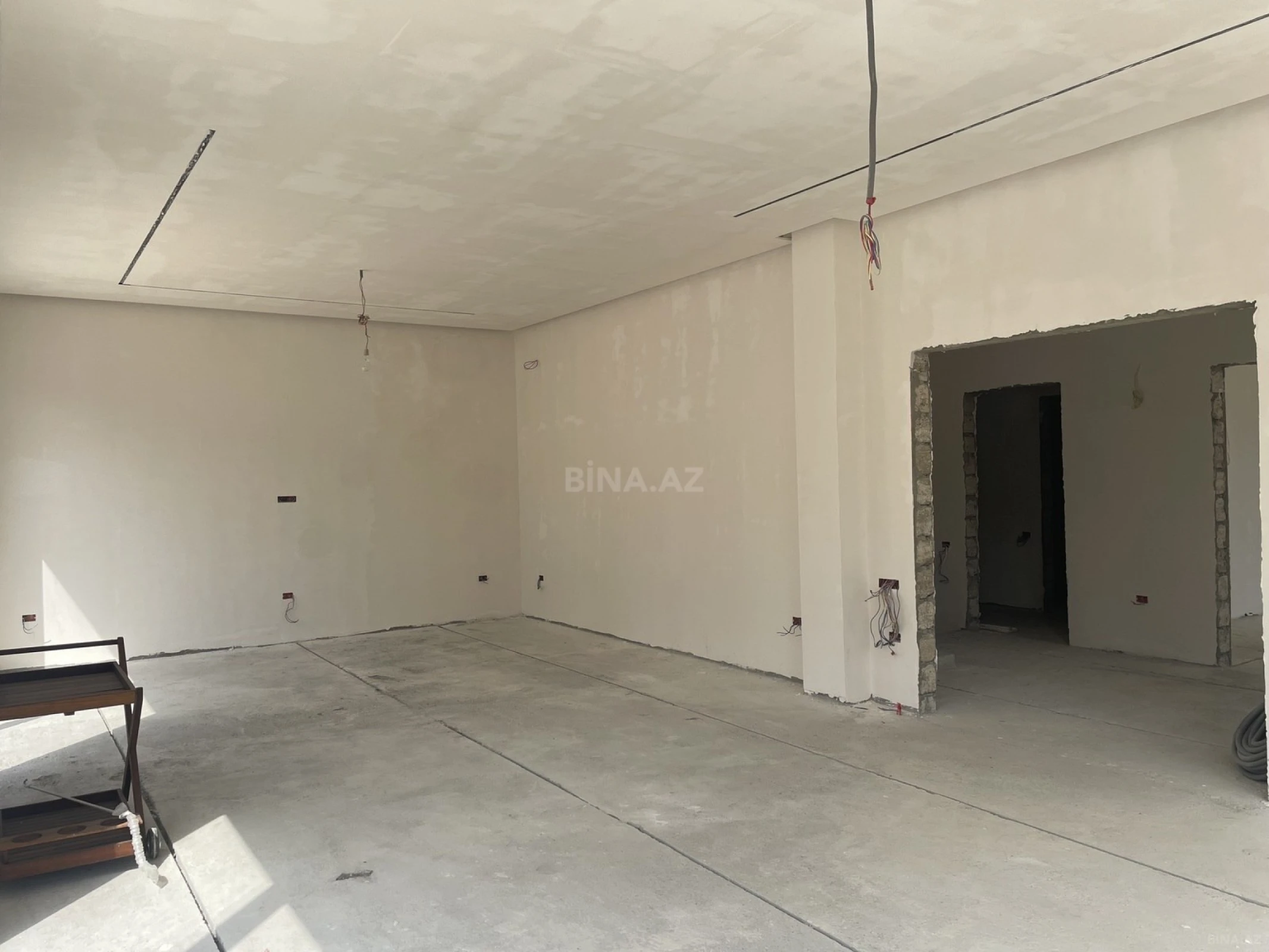 Satılır 5 otaqlı həyət evi 208 m²