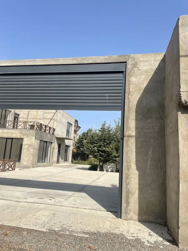 Satılır 5 otaqlı həyət evi 208 m²