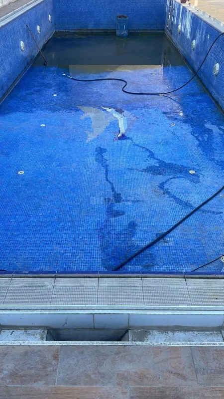 Satılır 5 otaqlı həyət evi 208 m²