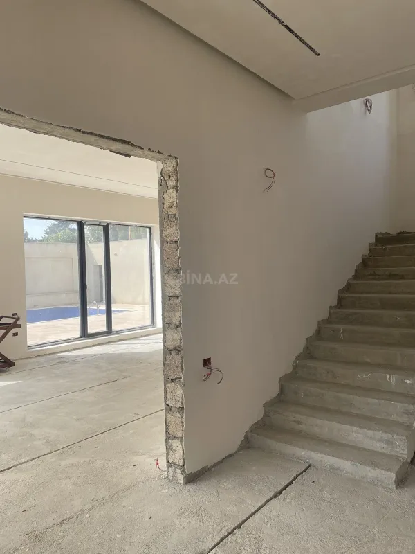 Satılır 5 otaqlı həyət evi 208 m²