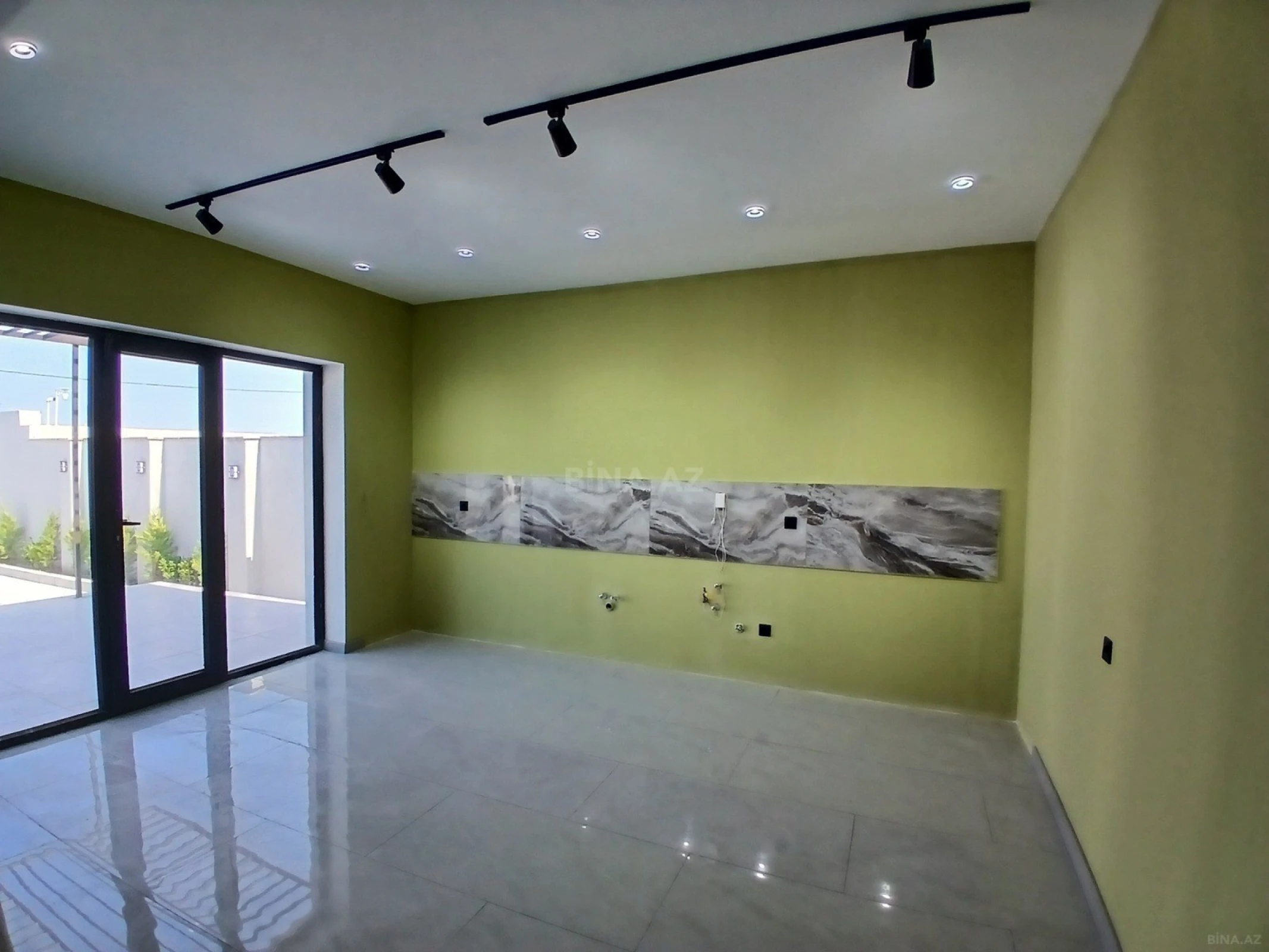 Satılır 5 otaqlı həyət evi 155 m²