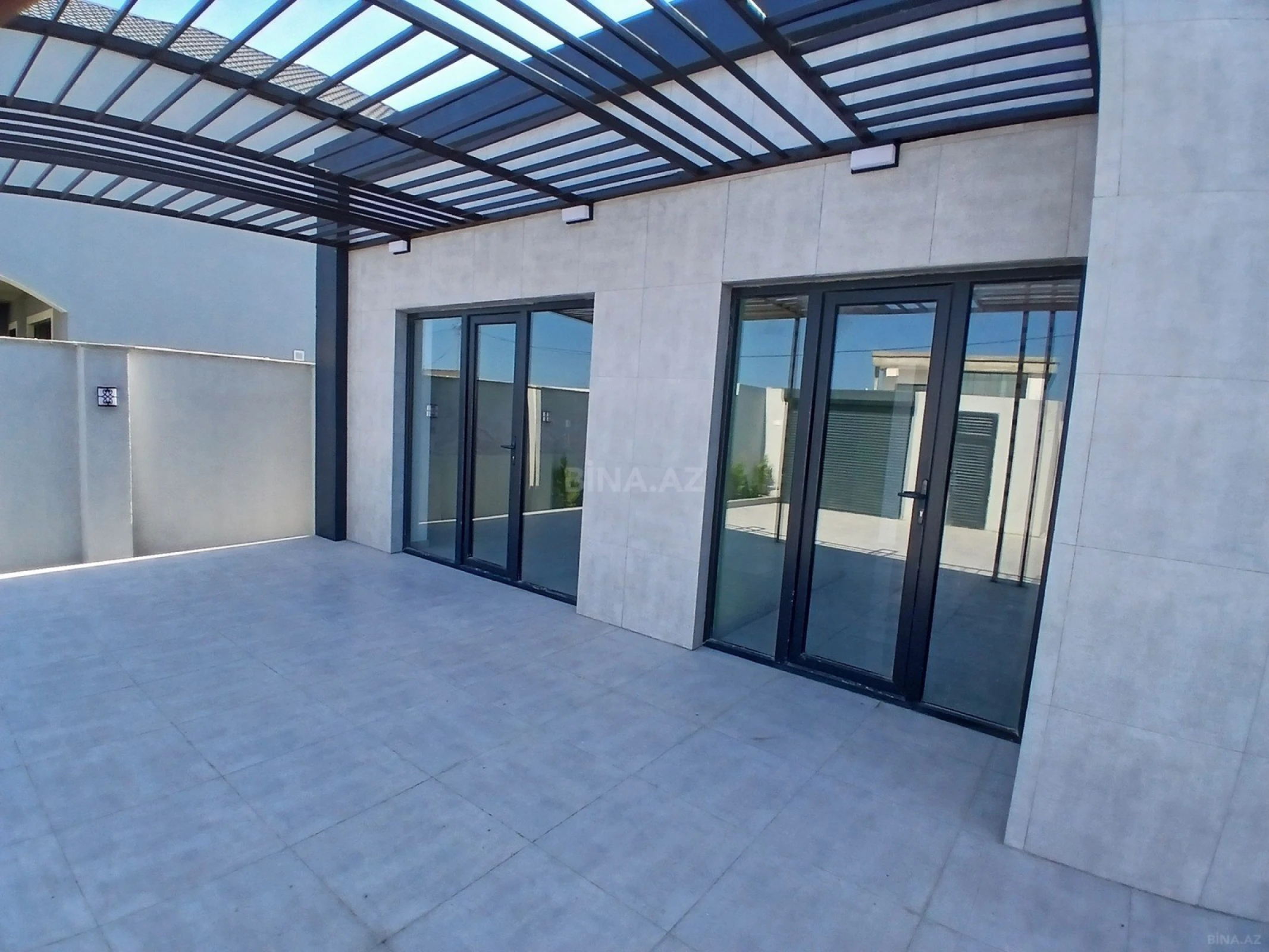 Satılır 5 otaqlı həyət evi 155 m²