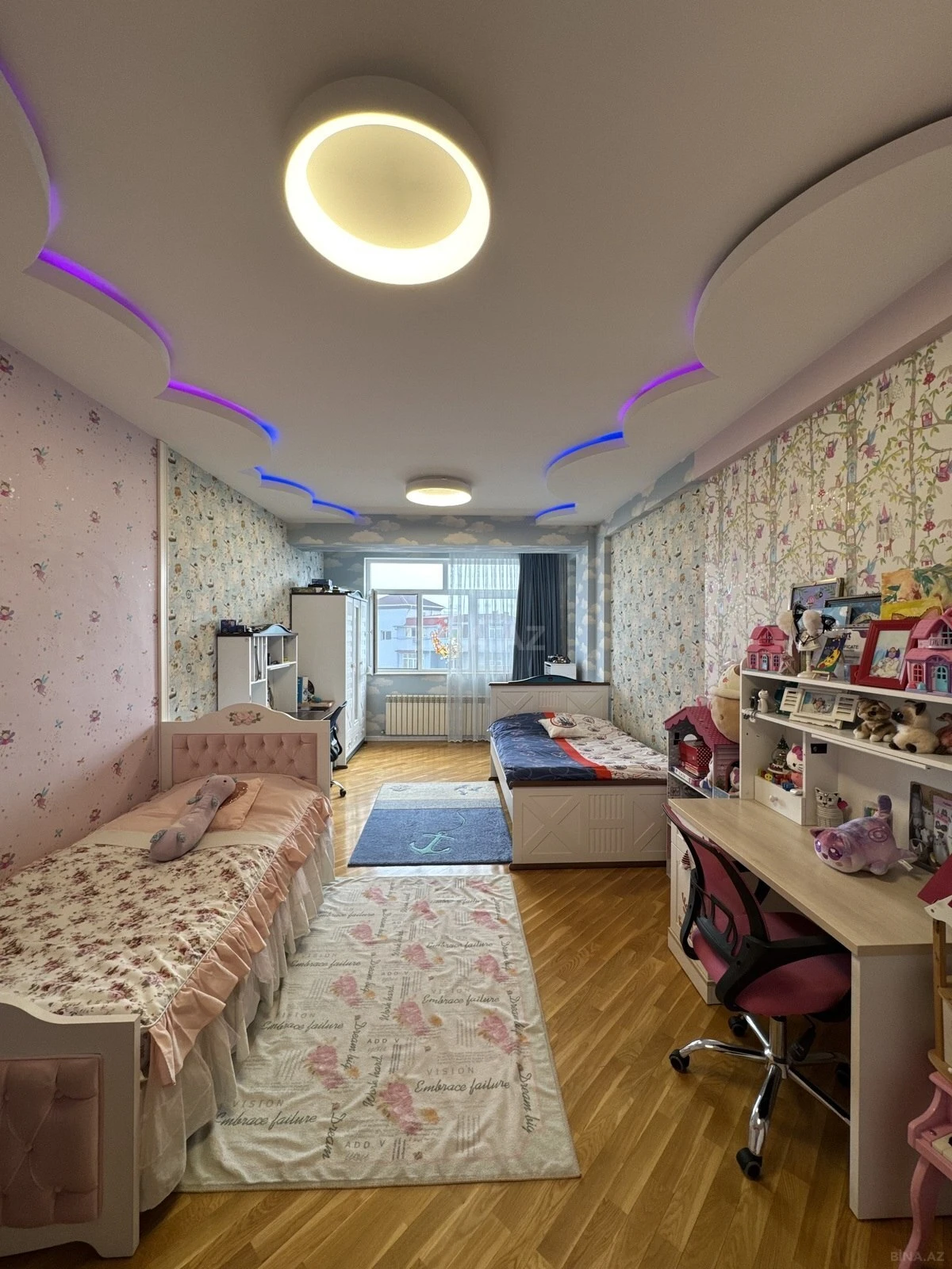 Satılır 3 otaqlı mənzil 150 m²