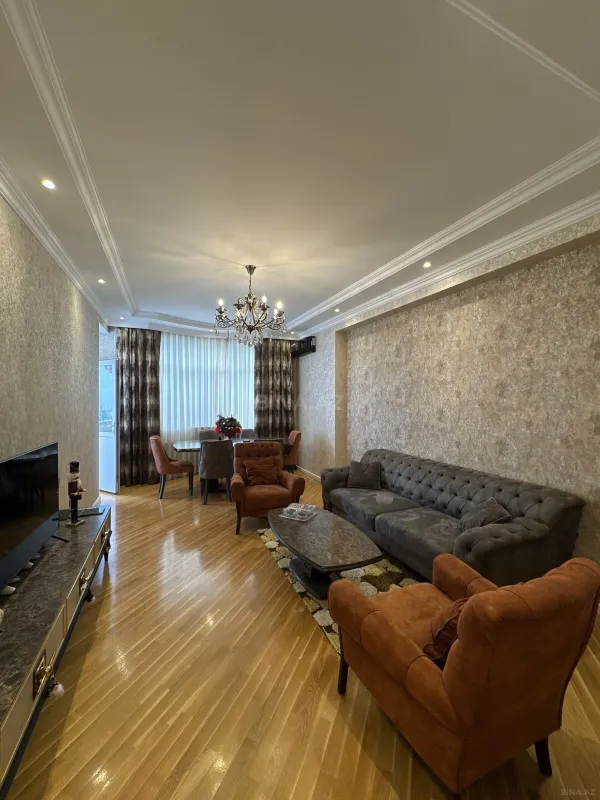 Satılır 3 otaqlı mənzil 150 m²