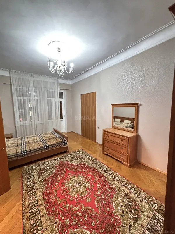 Kirayə verilir 3 otaqlı mənzil 100 m²