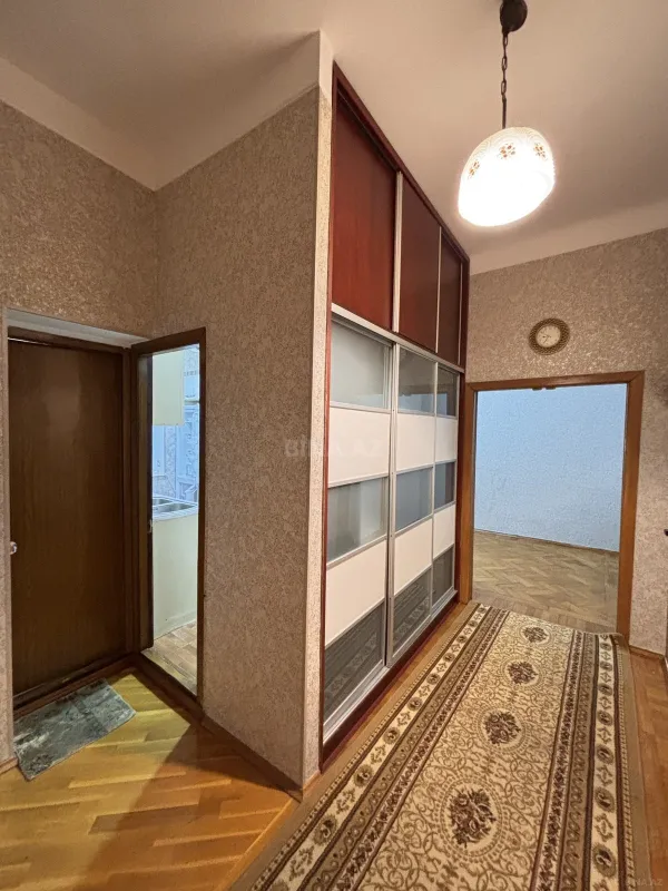 Kirayə verilir 3 otaqlı mənzil 100 m²