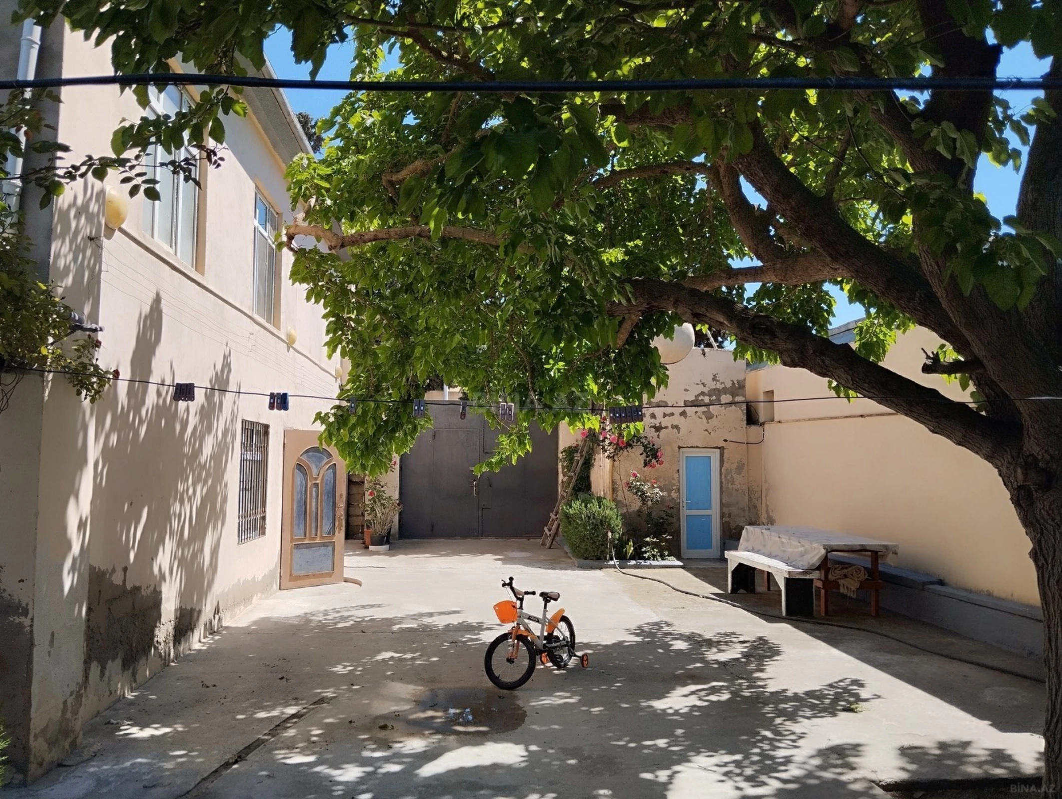 Satılır 4 otaqlı həyət evi 120 m²