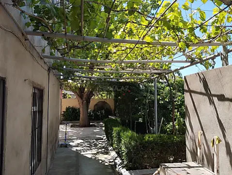 Satılır 4 otaqlı həyət evi 120 m²