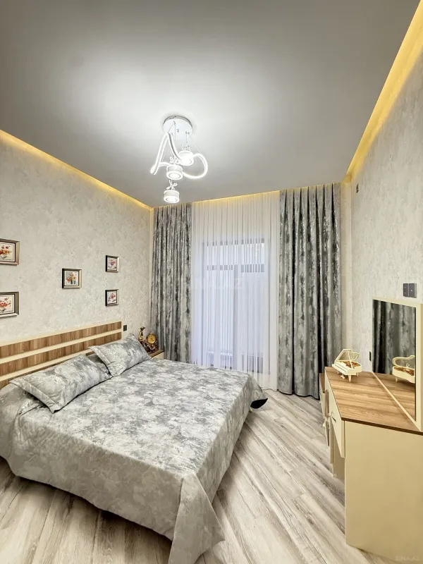 Satılır 4 otaqlı həyət evi 160 m²