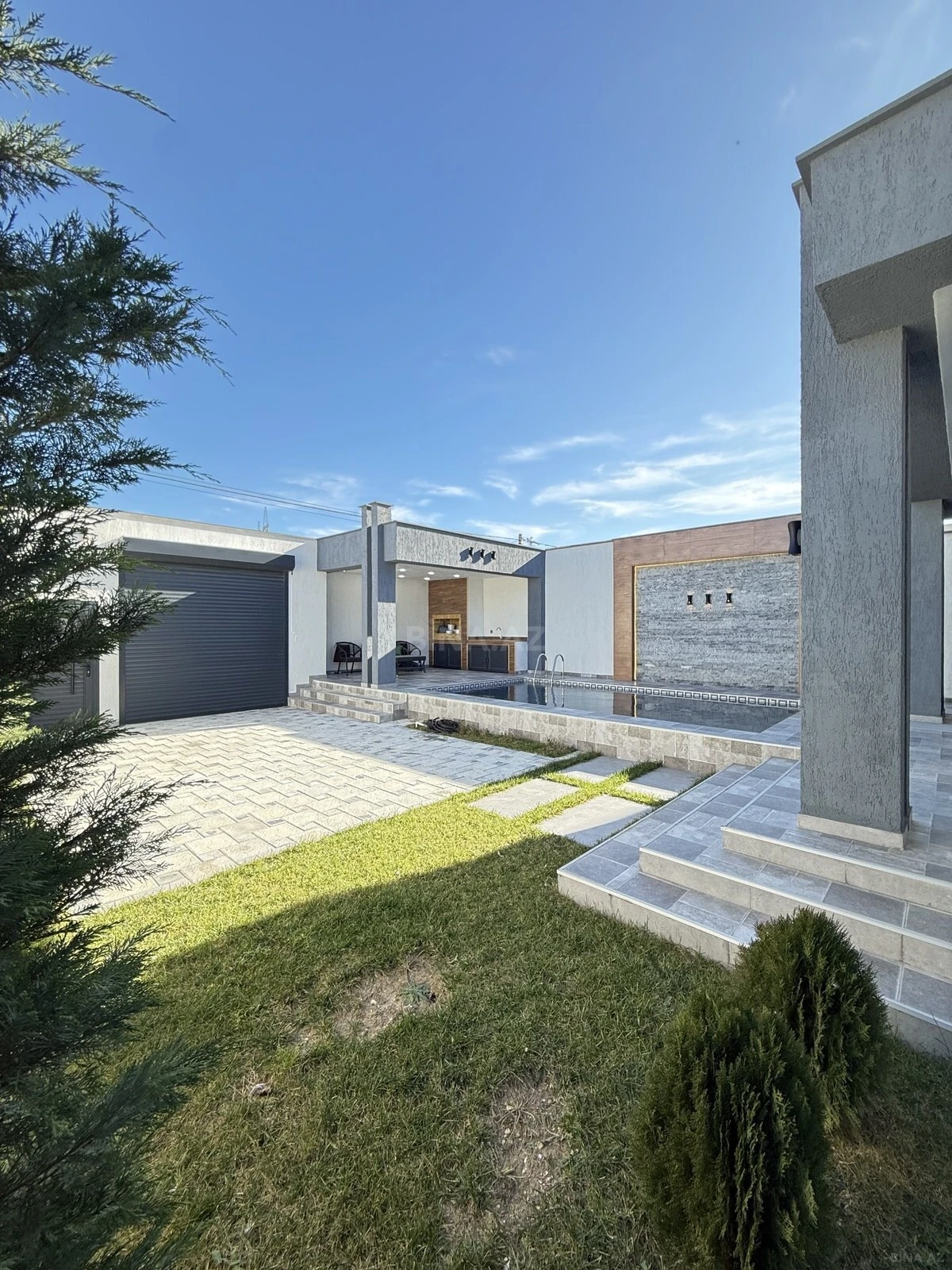 Satılır 4 otaqlı həyət evi 160 m²