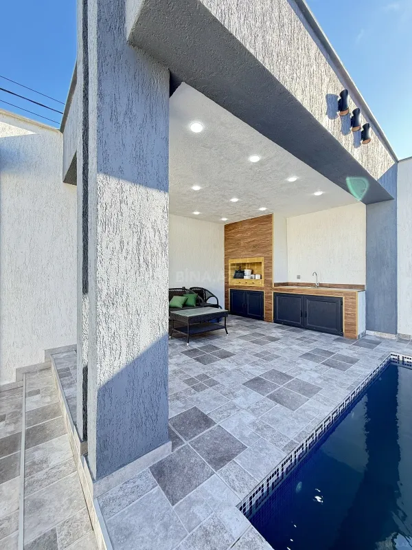 Satılır 4 otaqlı həyət evi 160 m²