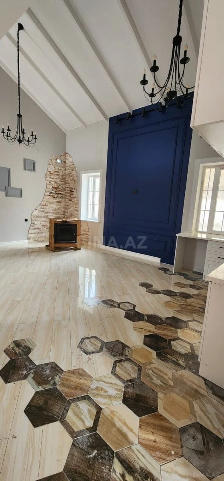 Satılır 4 otaqlı həyət evi 200 m²